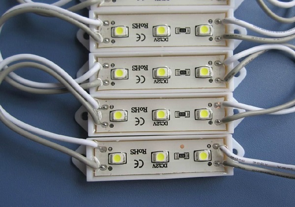 LED模組一般用什么膠水？